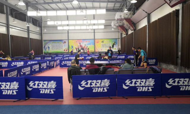 山东省江苏企业商会组织乒乓球友谊赛