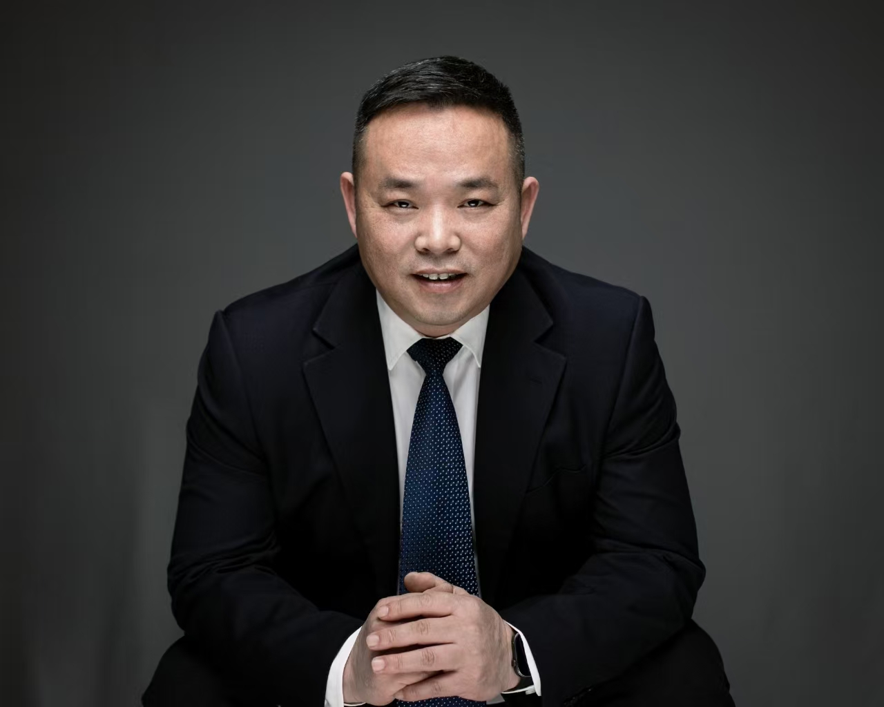 张伟健